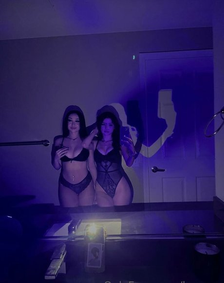 luxuraa onlyfans nude