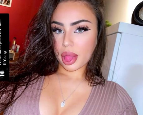 Fiona Schramm free onlyfans