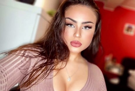 Fiona Schramm onlyfans naked pics