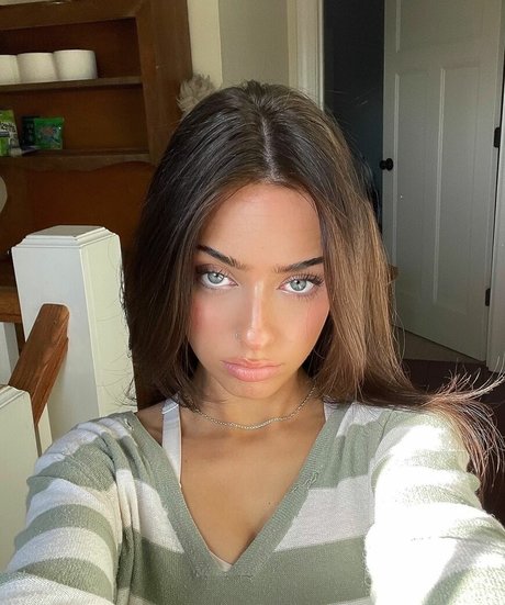 Lily Weber onlyfans leaks xxx