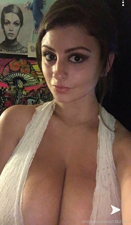 chloerosesamantha onlyfans leaked porn