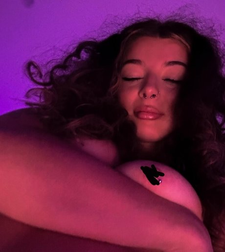 Keelyyedwards naked onlyfans