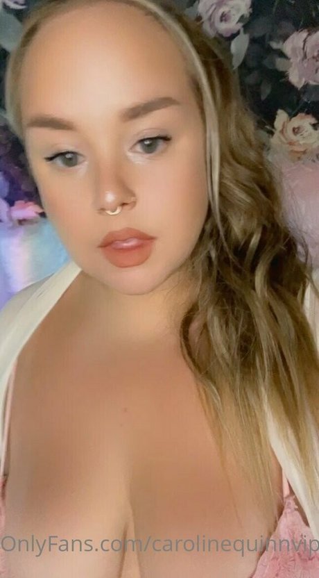 carolinequinnvip onlyfans nude