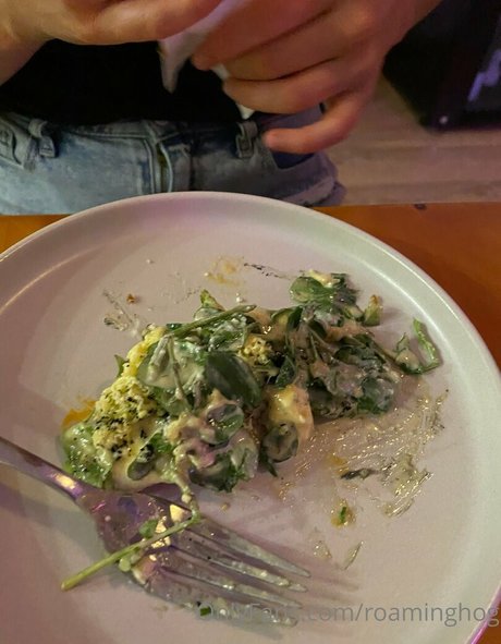 roaminghog feet onlyfans