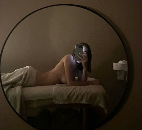 Ginevra Mavilla onlyfans nudes leaks