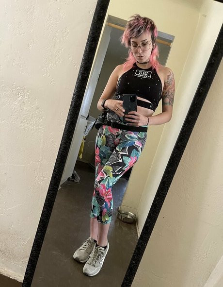 emeryfennecfree onlyfans tits