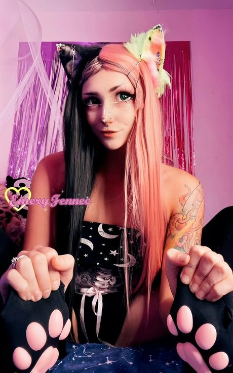 emeryfennecfree onlyfans nude tits