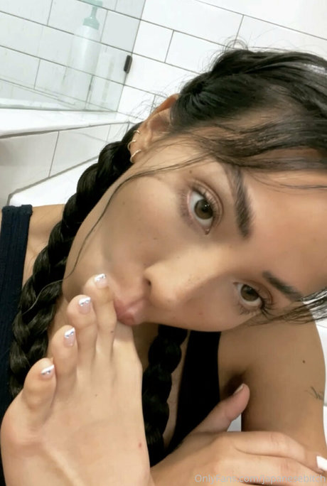 yayathedancer onlyfans pics