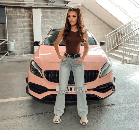 Xavia Brooke on onlyfans