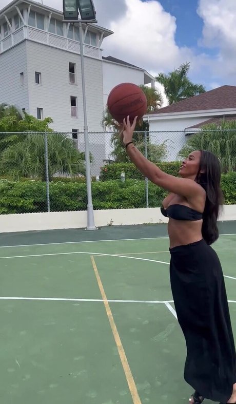 Sian Gabbidon sex onlyfans