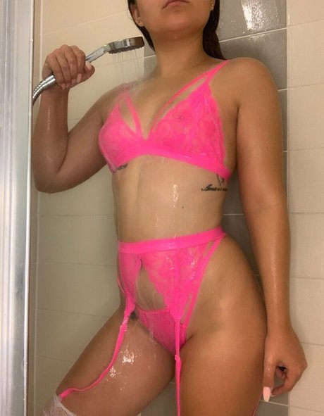 avery maeex onlyfans leaked pictures