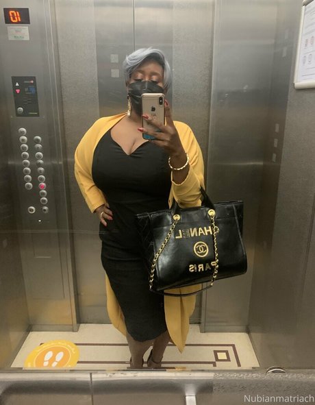 madam___caramel porn onlyfans leak