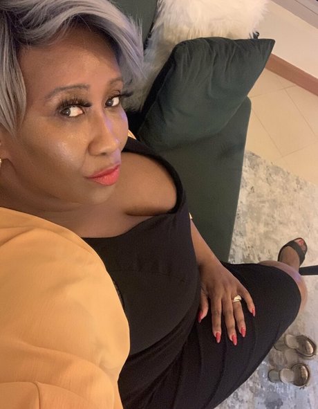 madam___caramel leaked onlyfans nude