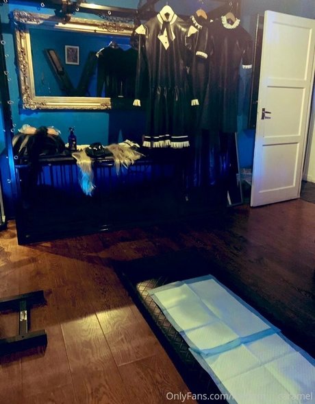 madam___caramel onlyfans content leaked