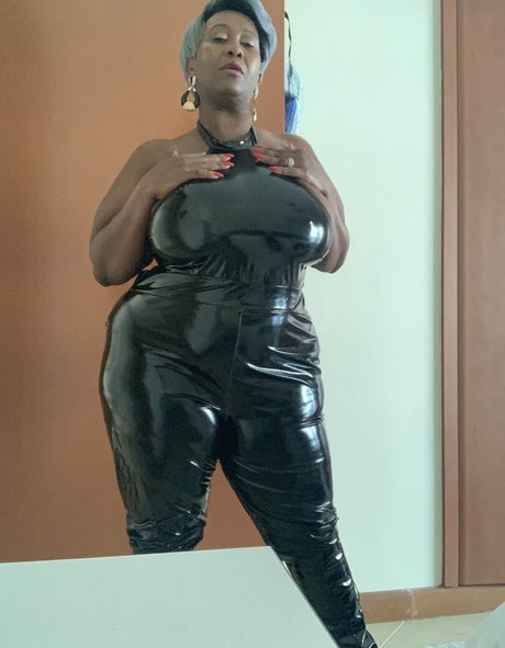madam___caramel leaked onlyfans photos