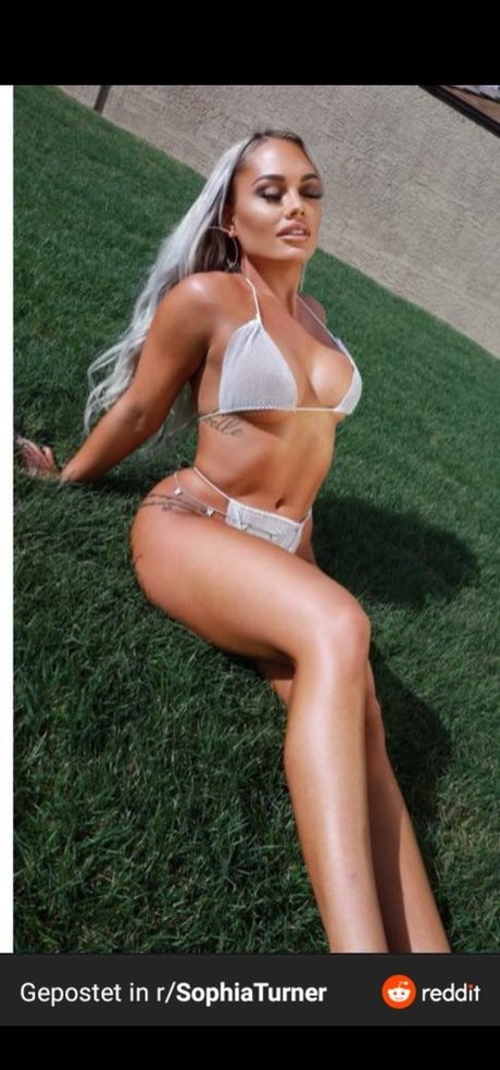 Sophia Turner onlyfans x
