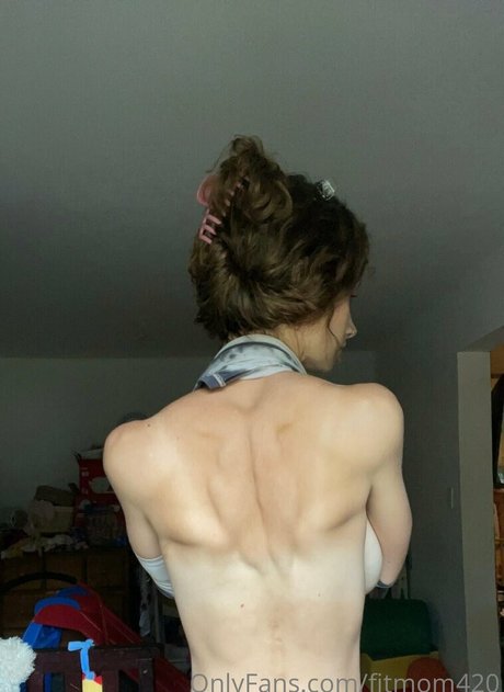 fitmom420 onlyfans strip