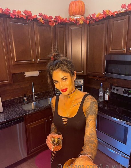 lena law less nudes onlyfans leaks