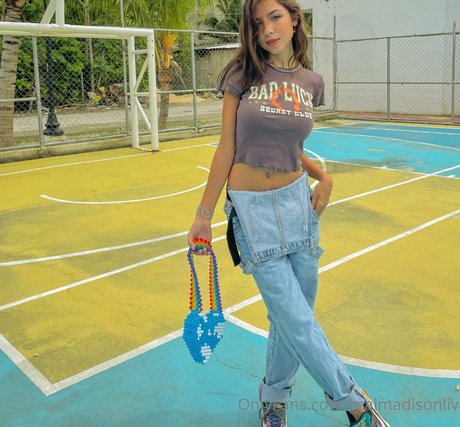 realmadisonliv Profile pic