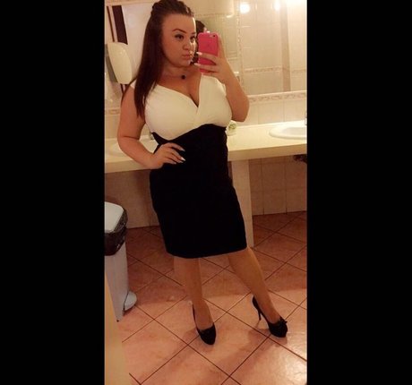 Skorka Kitti onlyfans model