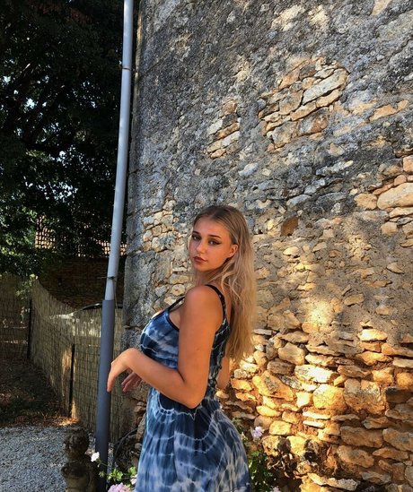 Elly Anne onlyfans ass