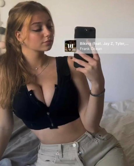 Elly Anne onlyfans leaked photos