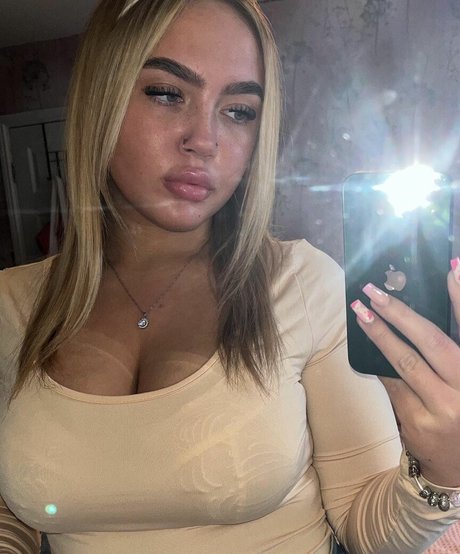 Caoimheeee onlyfans content