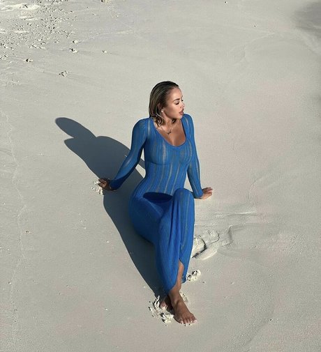 Violetta Bert onlyfans lesk