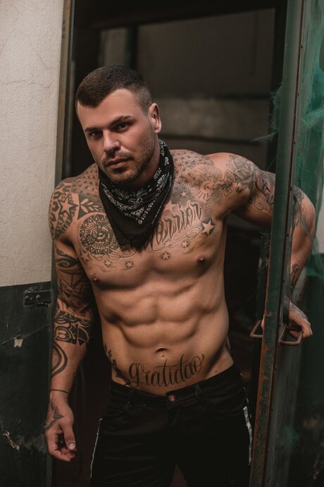 Adalto Schuelter on onlyfans