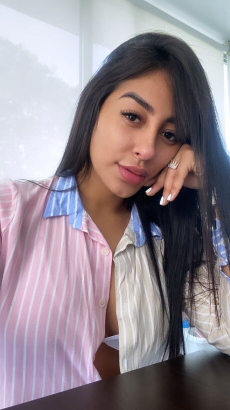 Alejandra Martinez onlyfans leak