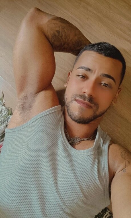 Luiz Adriano leaked onlyfans