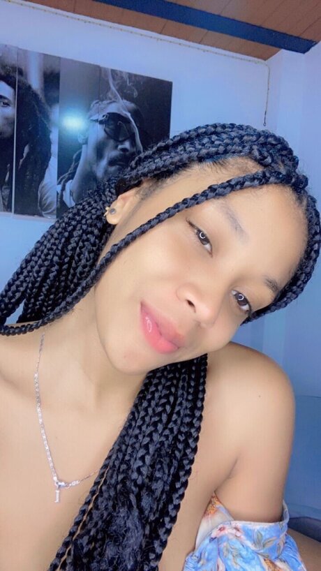 Electra Jones onlyfans leakes