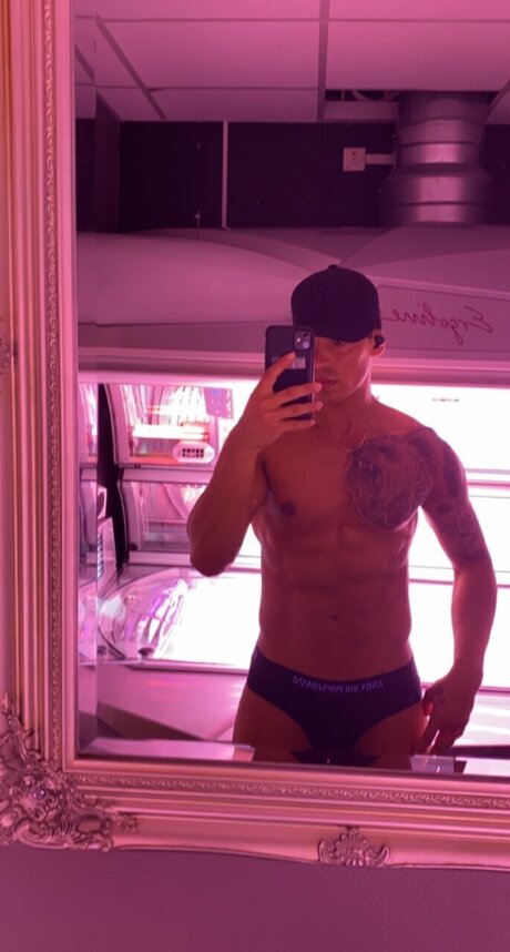 Jimmyspicerx onlyfans sexy