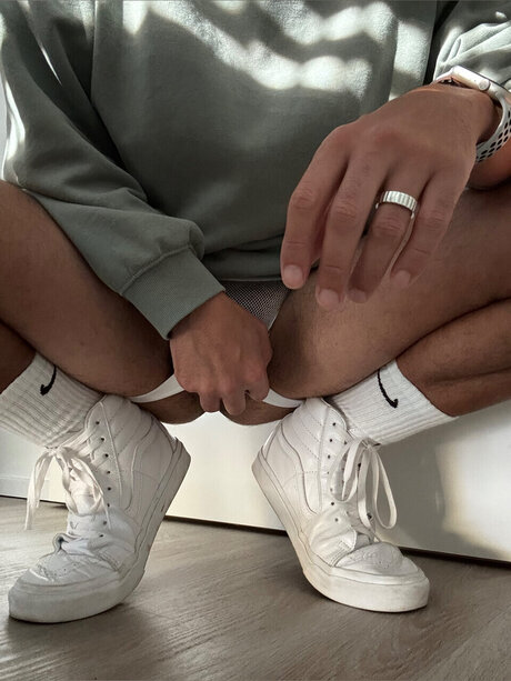 Jonas Jaron onlyfans images