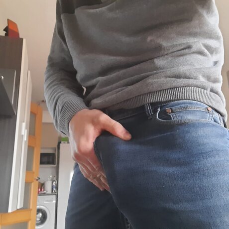 Tuvecinodelcuarto onlyfans naked leaked