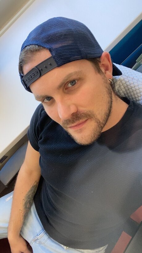 swissgayman88 onlyfans sextape