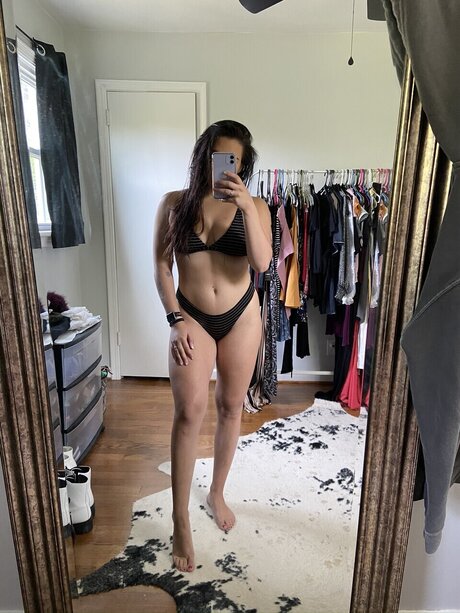 Steph Baldwin nude onlyfans