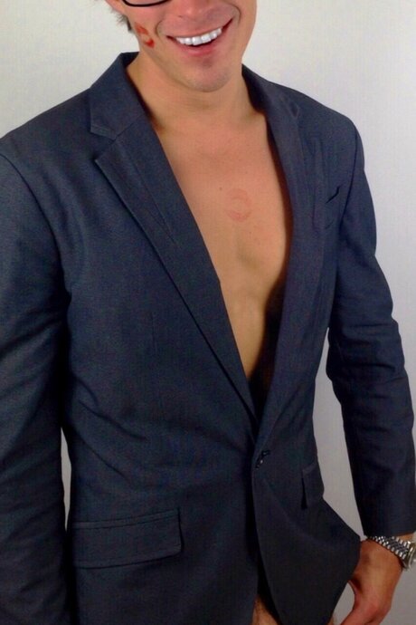 FloridaMan 90_ is on onlyfans