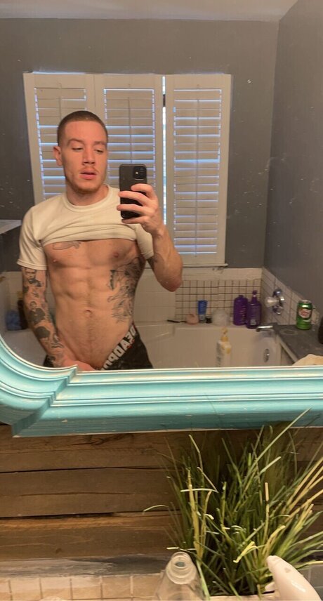 Billyredsfree porn onlyfans