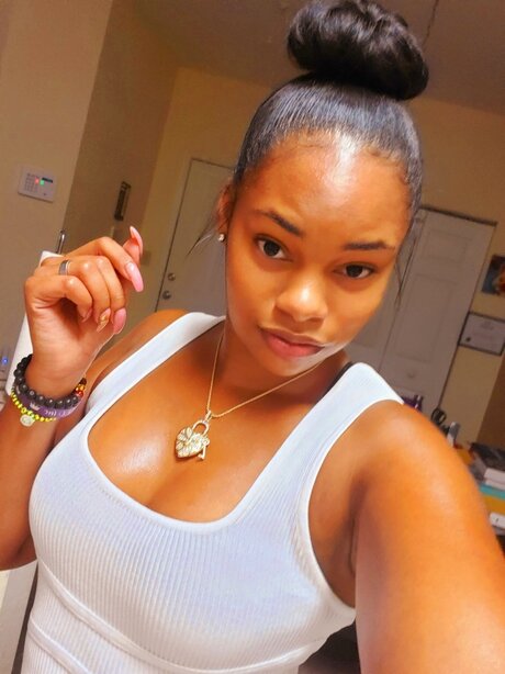 Highlyfaved21 onlyfans topless