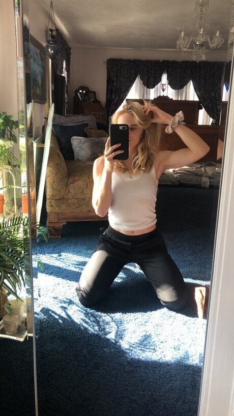 Rachel Williams fans only