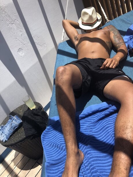 FavoriteSpic onlyfans images