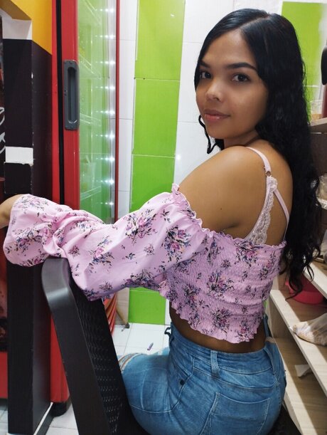 Vane Zumalave only fans content