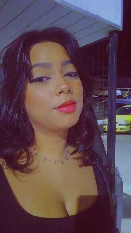 honey77 onlyfans sextape leak