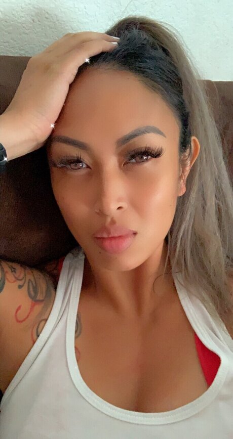 Hella Kulit naked onlyfans leaked