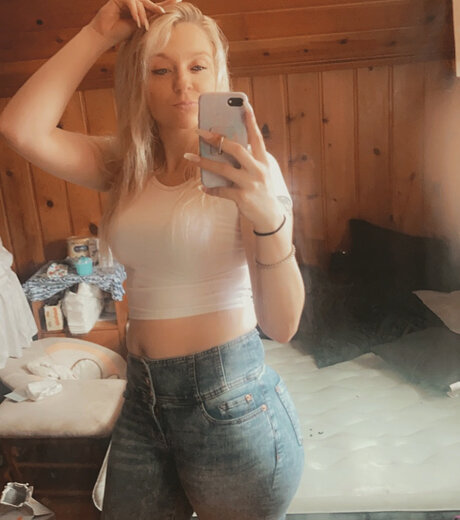 BooskiBaby tits onlyfans