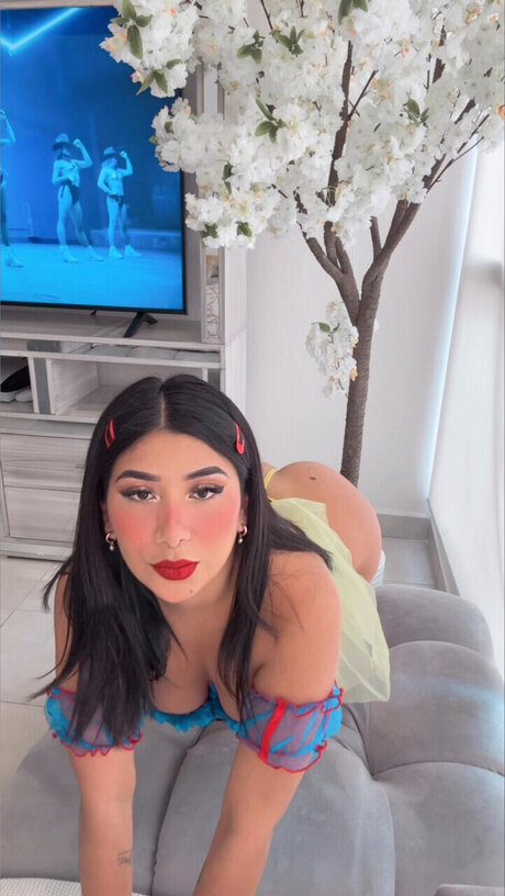 Emma Ruiz onlyfans porn nude