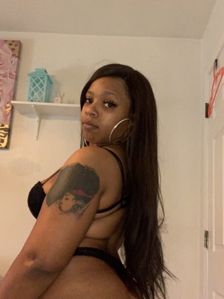 Monae only fans review