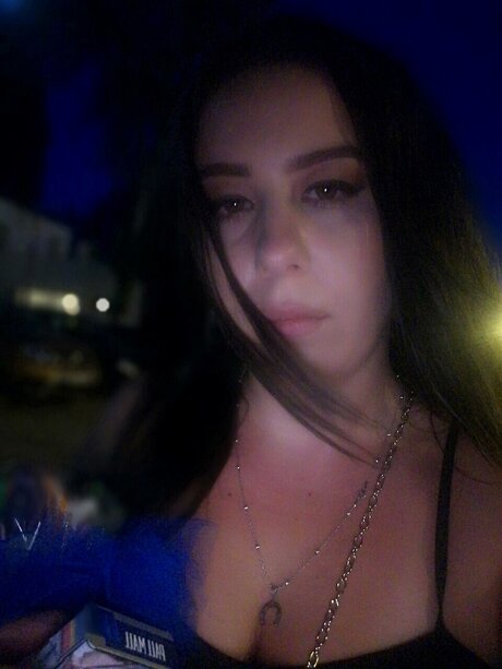 Ionela28 onlyfans fotos