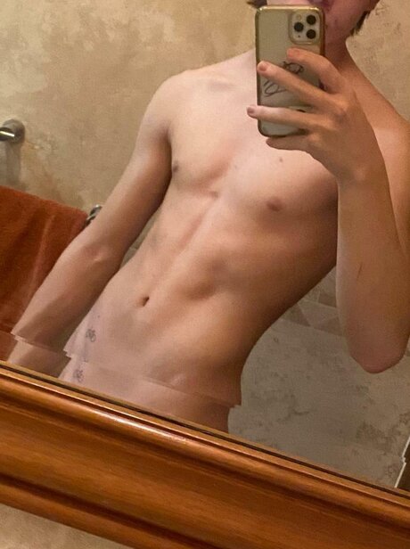 Rouge Lavin only fans porn